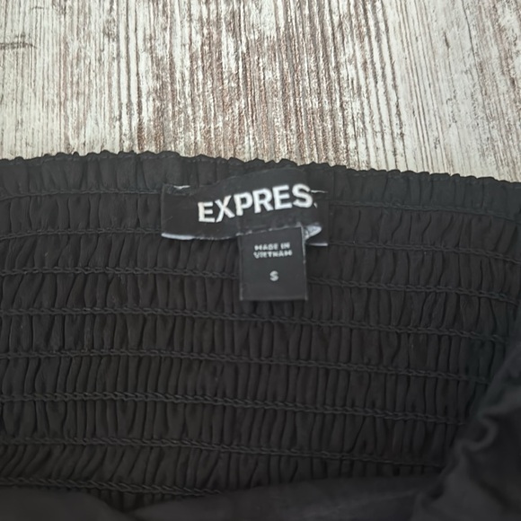 NWOT Express Black Balloon Sleeve Top - Picture 5 of 6